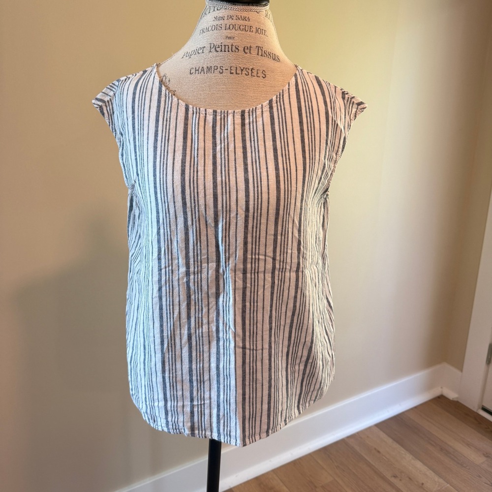 Max Studio Women's Blue/White Striped Button‎ Down Back Sleeveless Shirt Size M